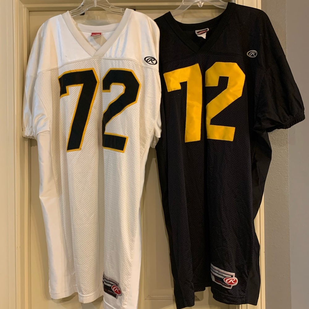Matching Jerseys - image 1